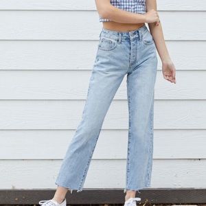so cute! (pacsun/brandy melville) light wash jeans